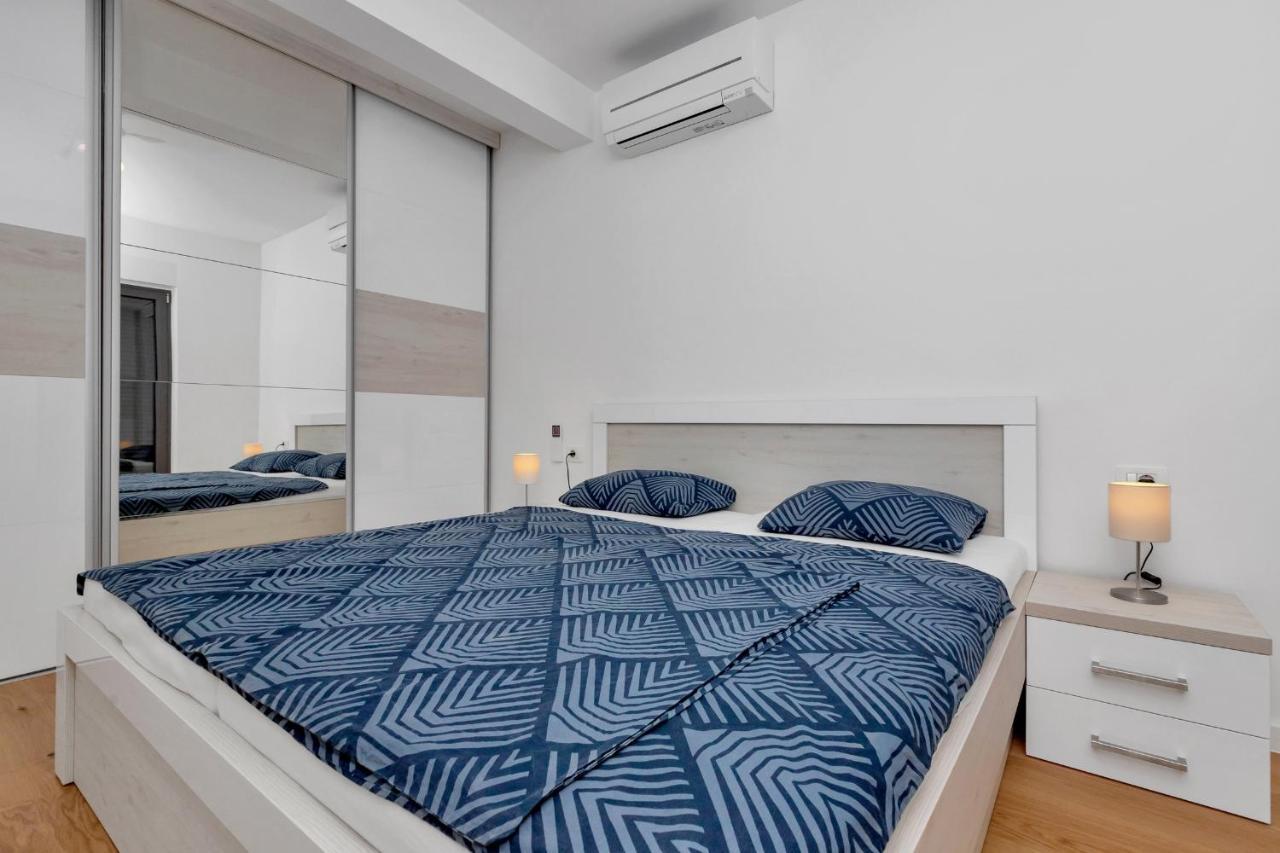 מאקרסקה Luxury Apartment Sidro With Free Beach Parking מראה חיצוני תמונה